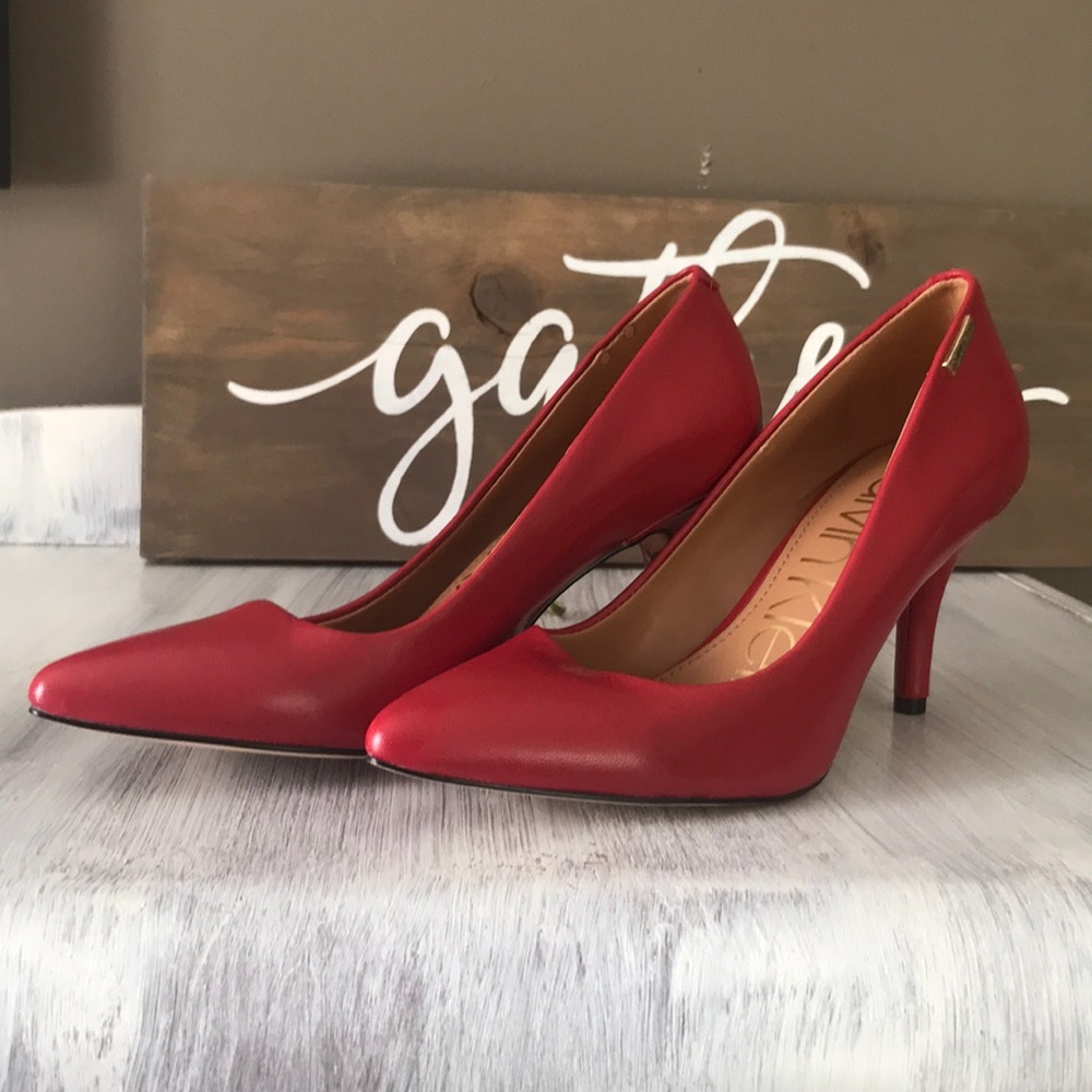 Calvin Klein Red Pumps